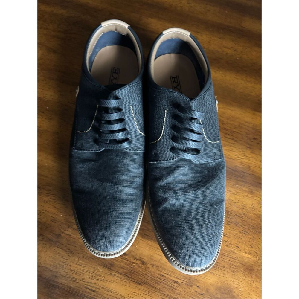 Men’s shoes